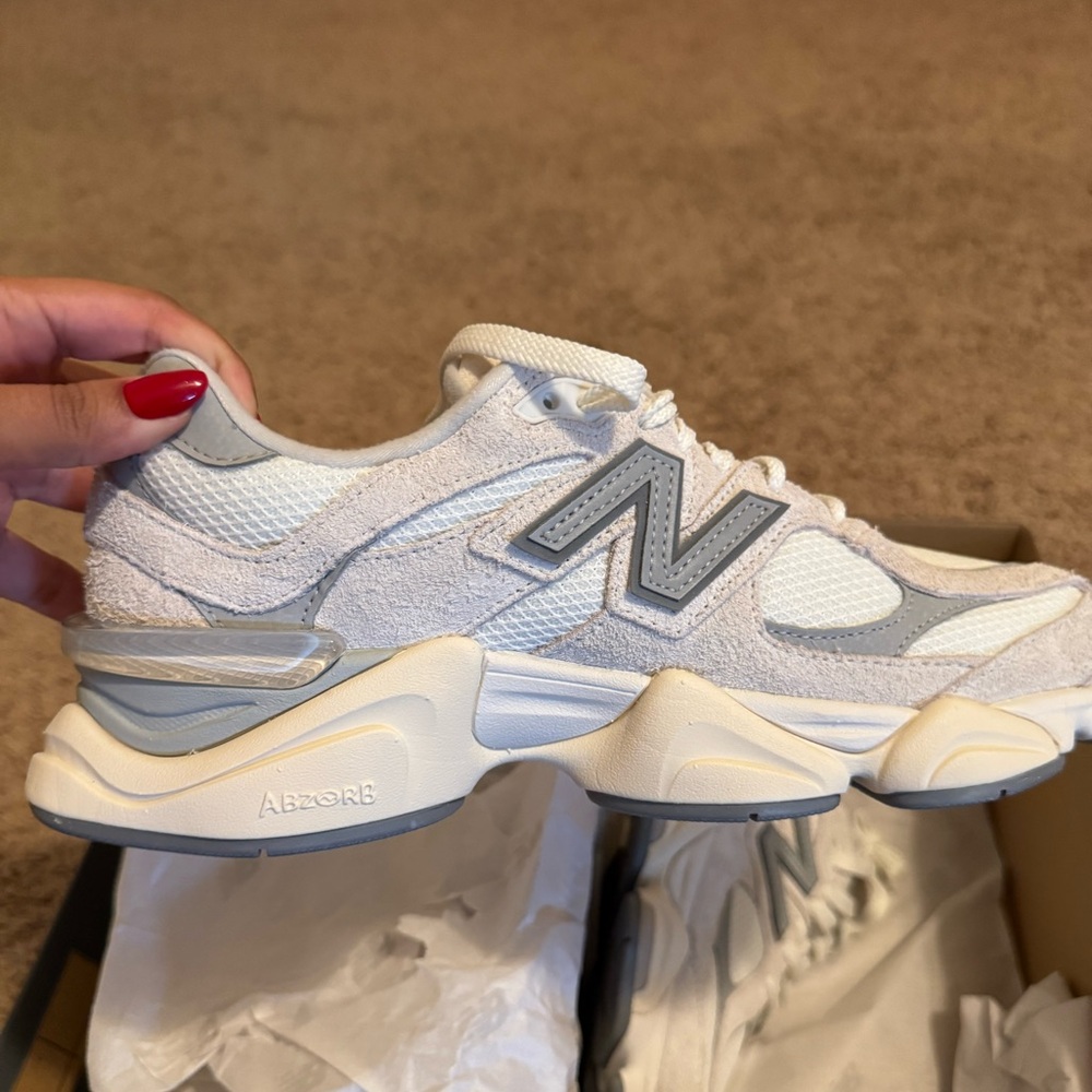New Balance Tennis Shoes